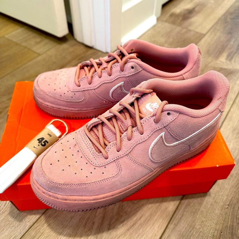 Air Force 1 PINK  women’s 8 or 6.5Y NIKE